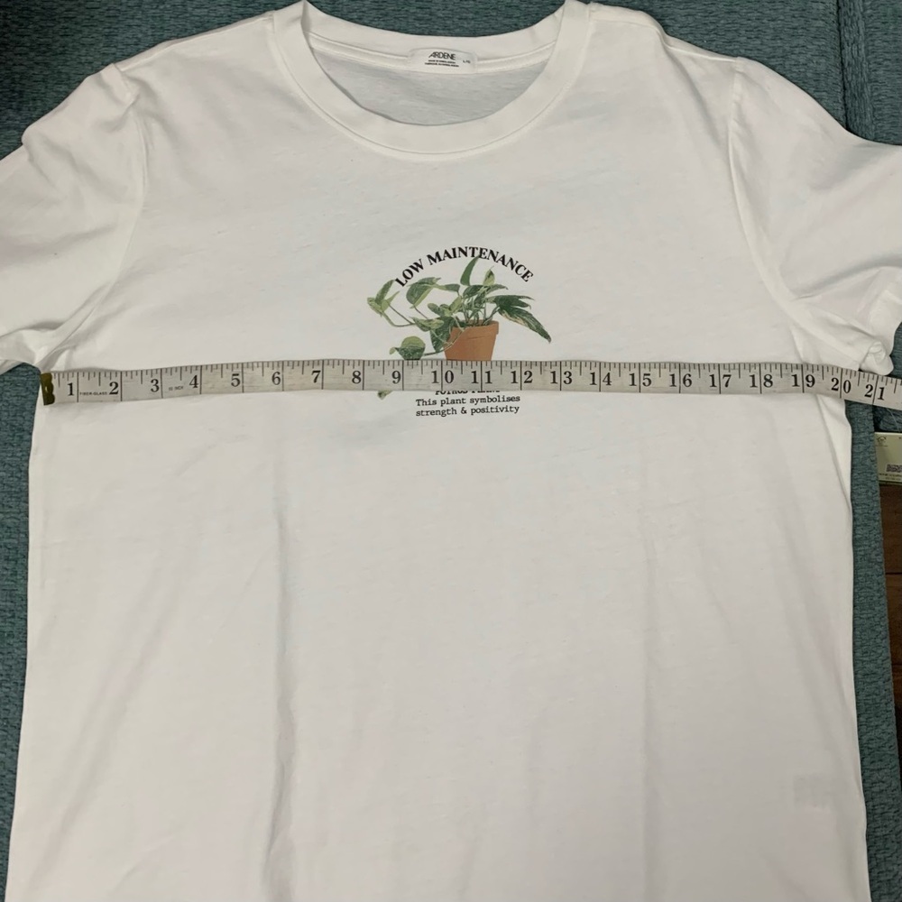 White Minimalist Graphic Tee - Picture 10 of 12